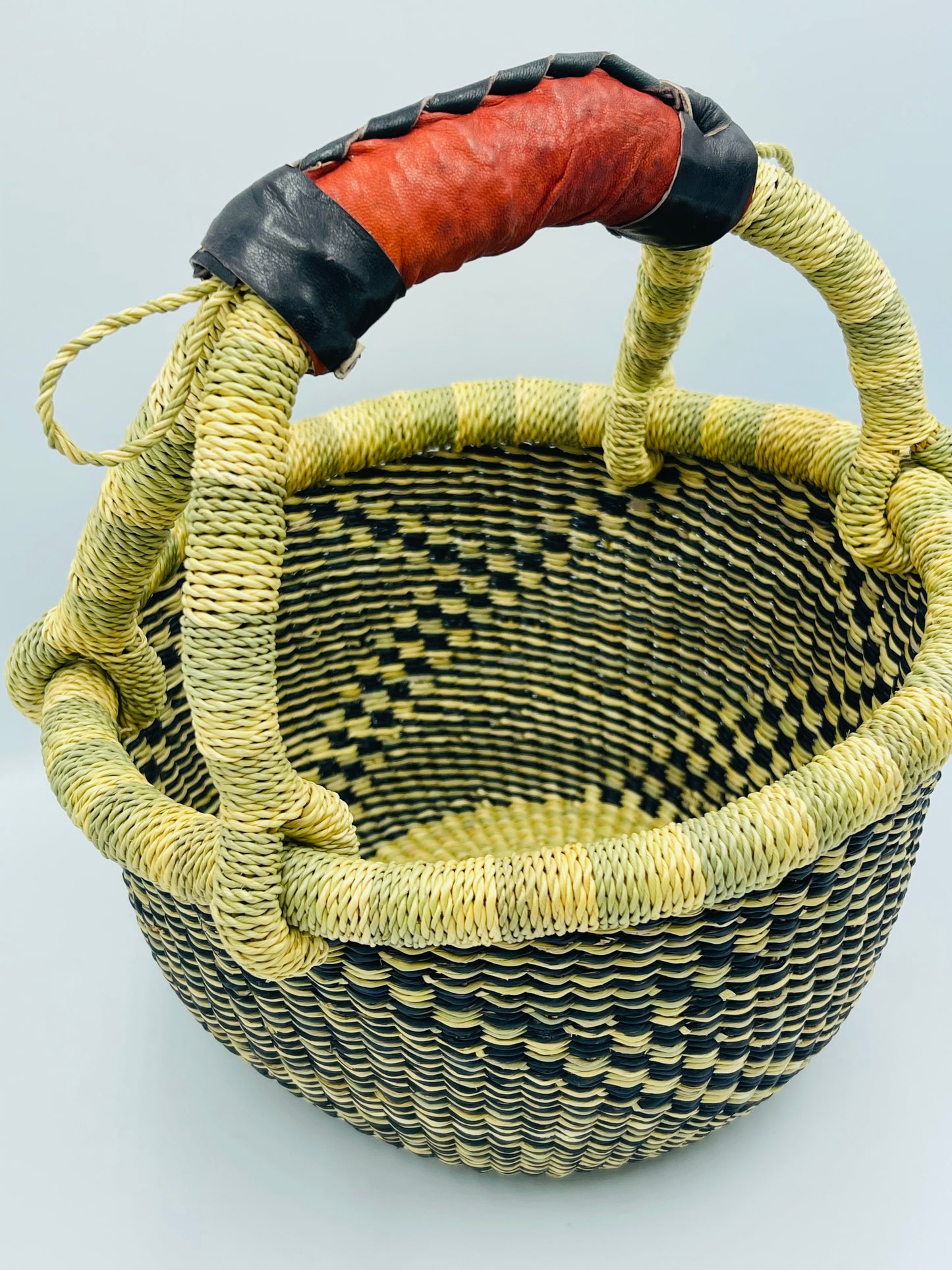 Small African Basket/Bolga Round Basket/Ghana Basket