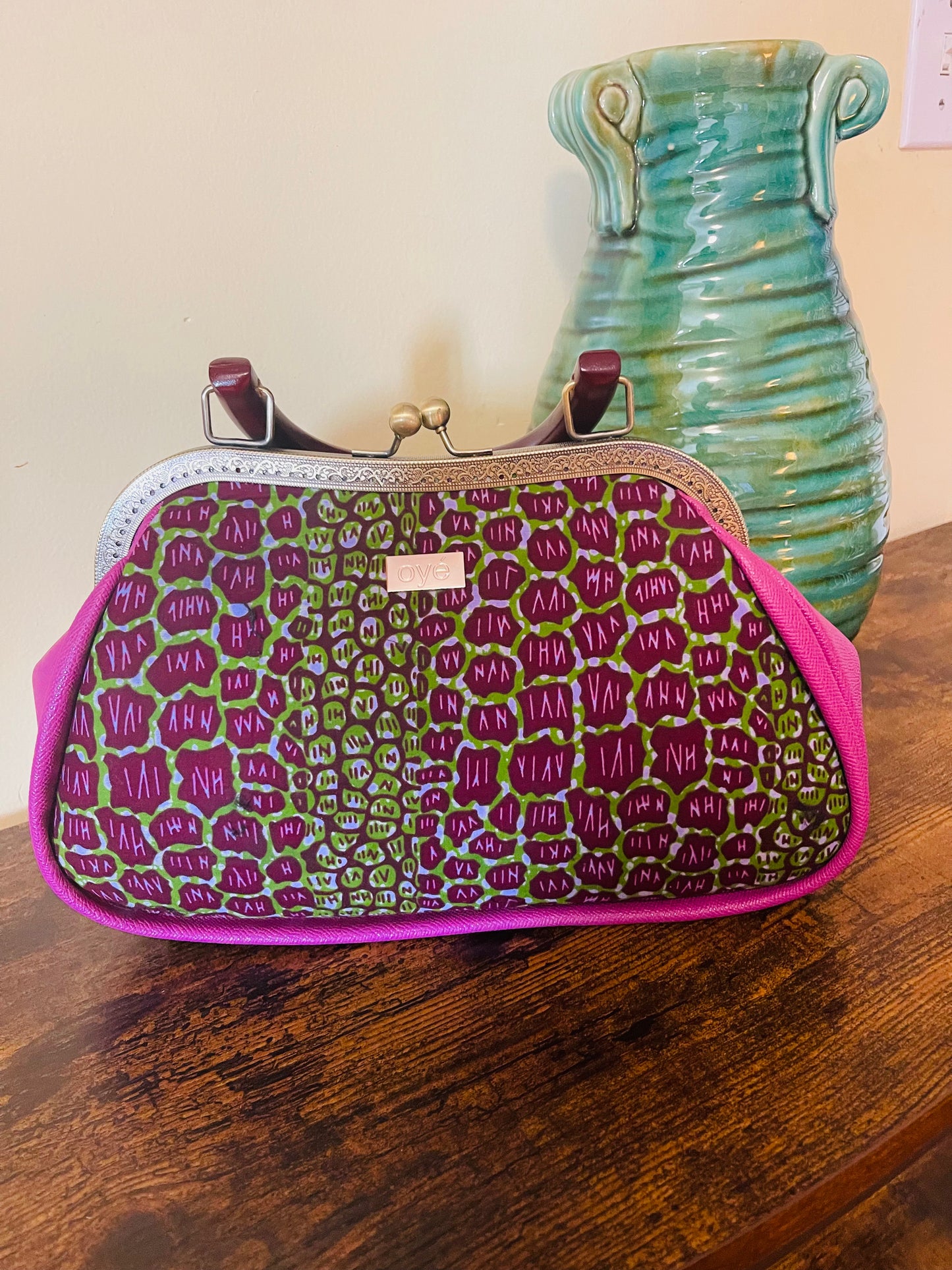 Oye Kusiwaa bag