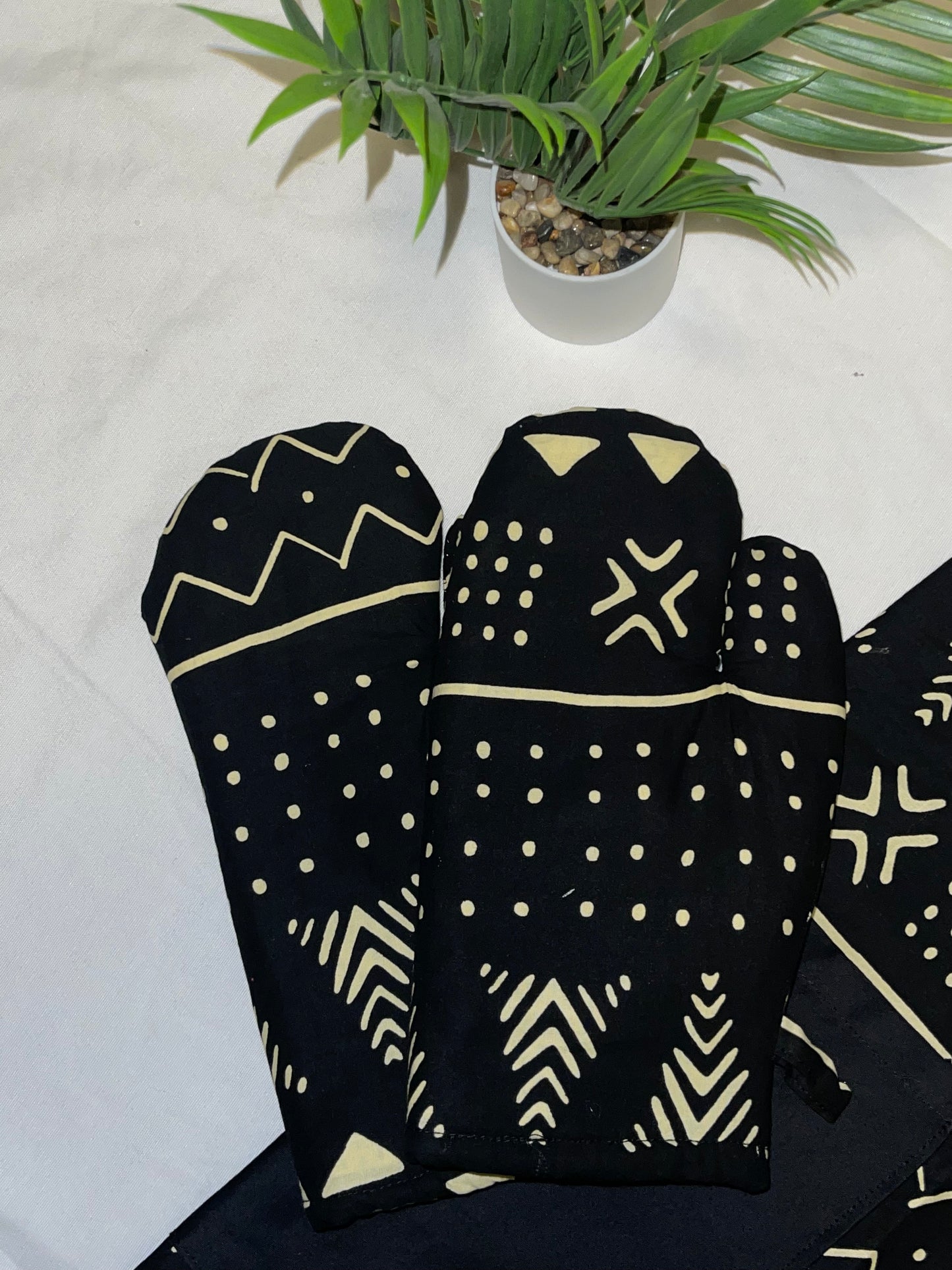 Ankara Apron And Mitten Set