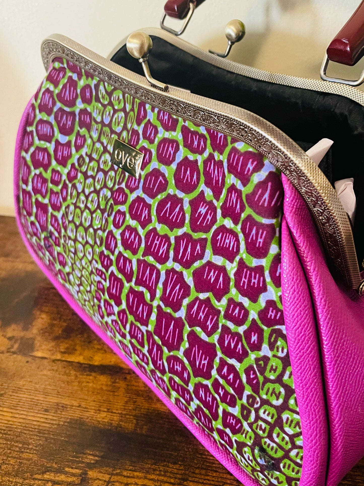Oye Kusiwaa bag