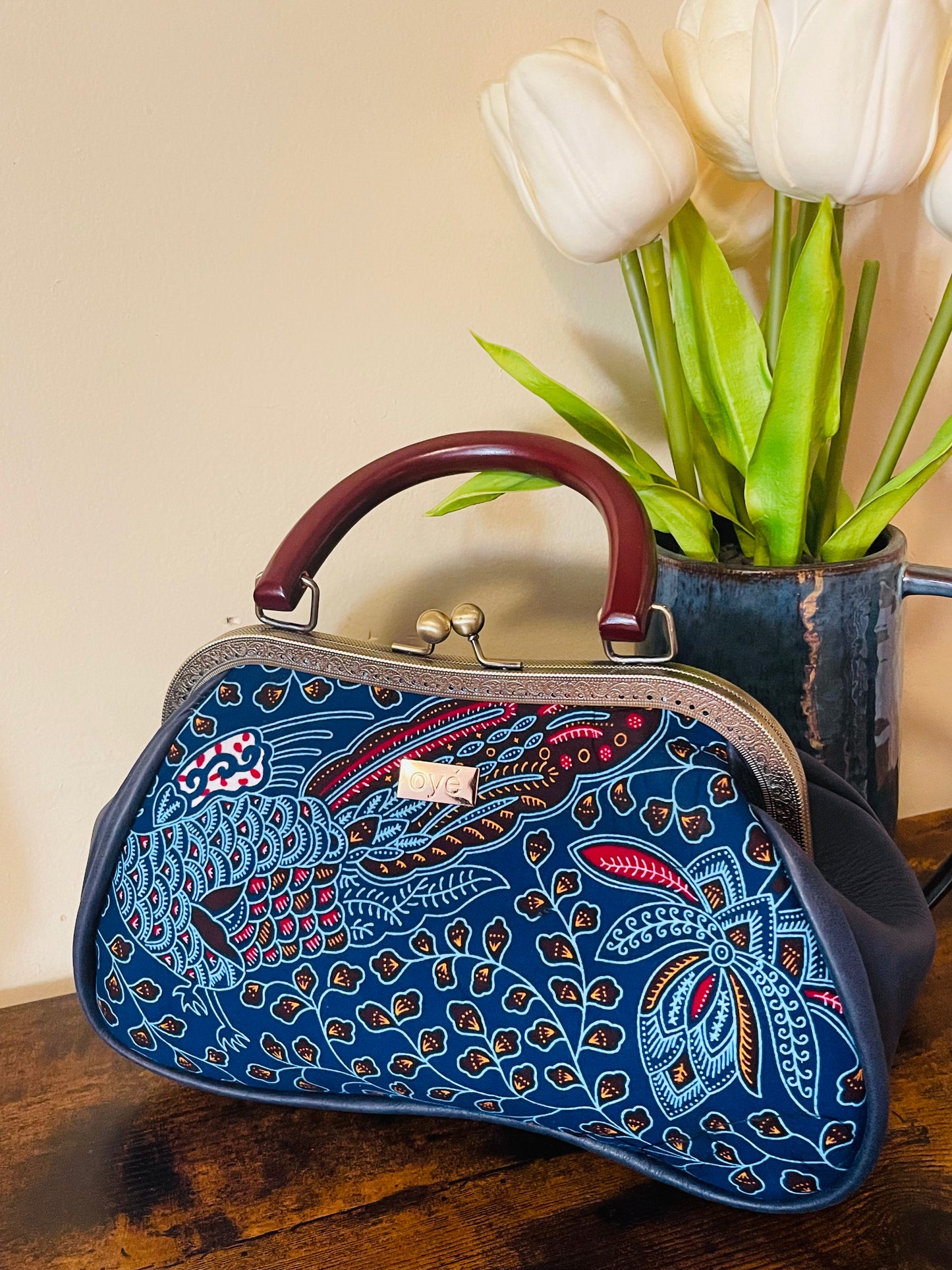 Oye Kusiwaa Ankara purse